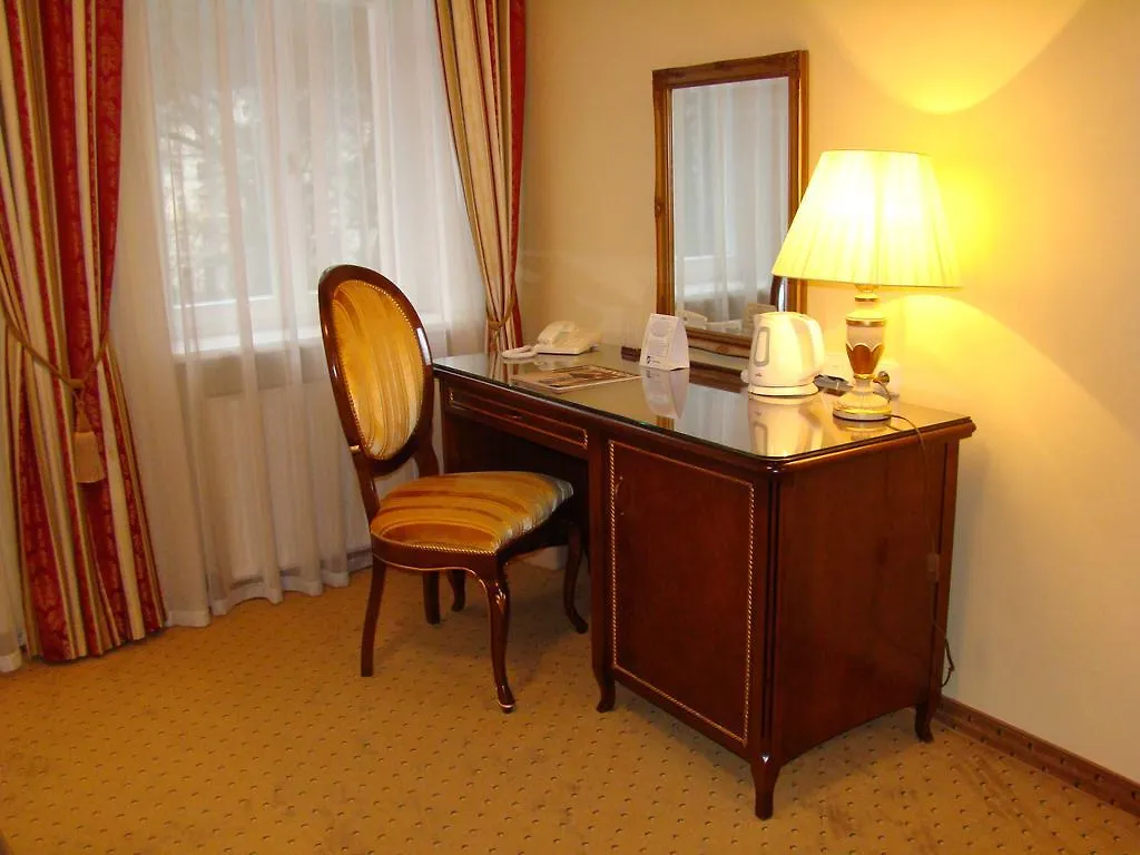 Hotel Saint Petersburg Karlovy Vary 3*,