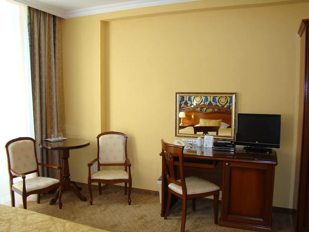Hotel Saint Petersburg Karlovy Vary 3*,